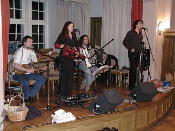 Fest-Noz in Rechberghausen mit La Marmotte, 2003